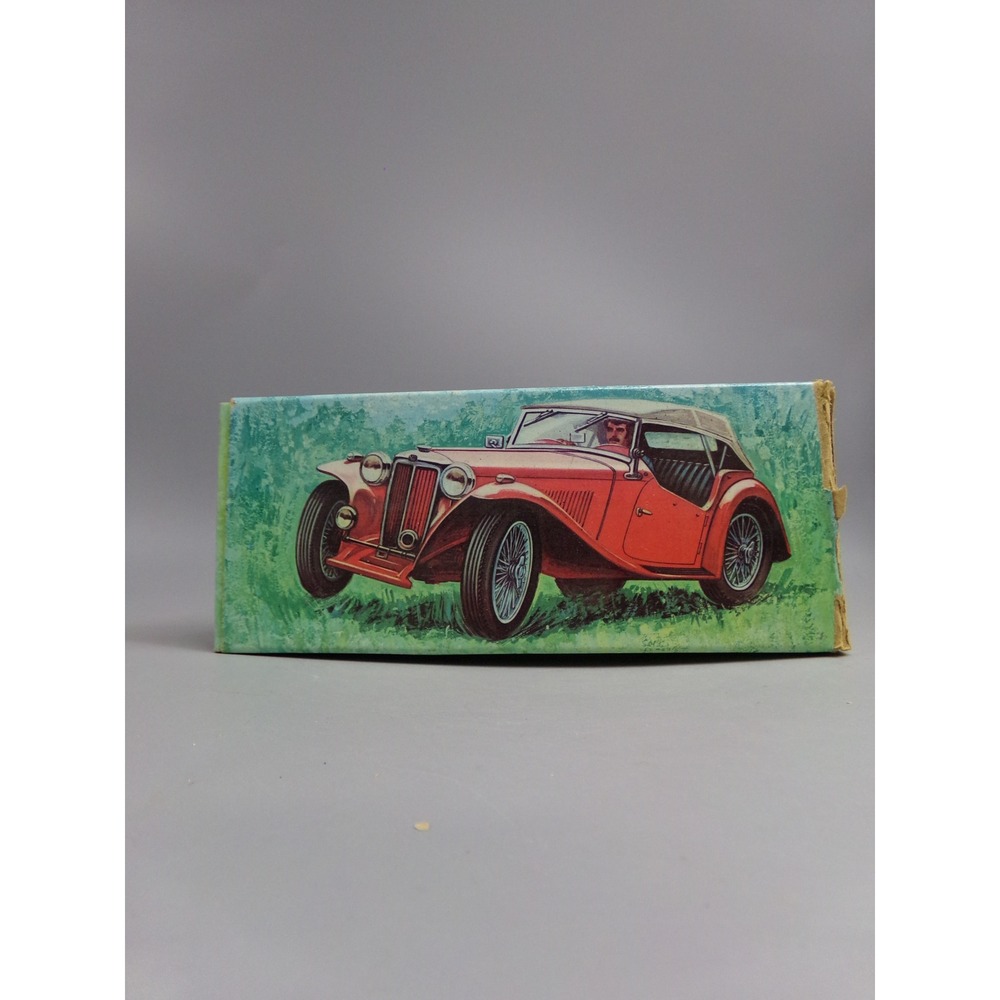 Vintage Avon "1936 MG" Wild Country After Shave, Full Bottle,‎ Original Box